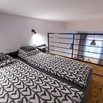Kolumny 217 Parking Bezplatny *