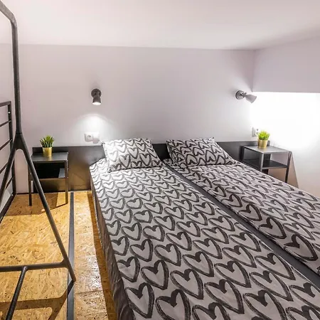 Kolumny 217 Parking Bezplatny Appartement