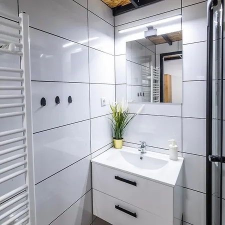 Kolumny 217 Parking Bezplatny Appartement