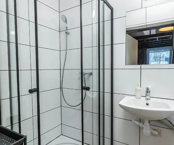 Kolumny 217 Parking Bezplatny *