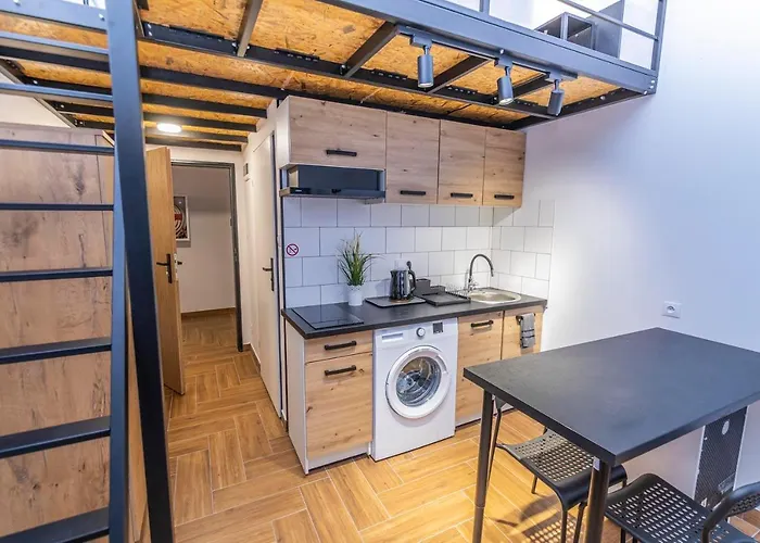 Kolumny 217 Parking Bezplatny *